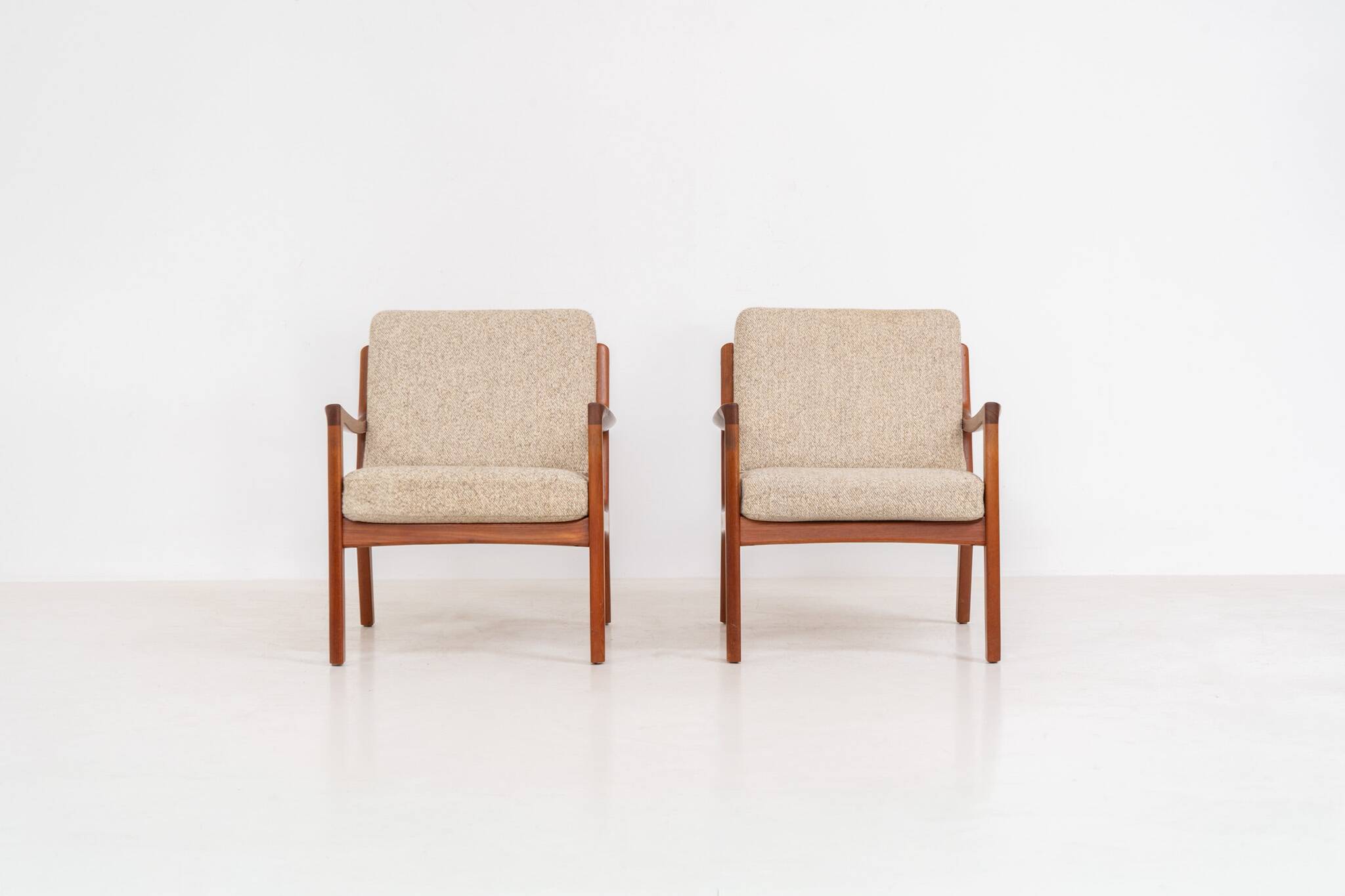 Pair of “Senator” easy chairs by Ole Wanscher for France & Son