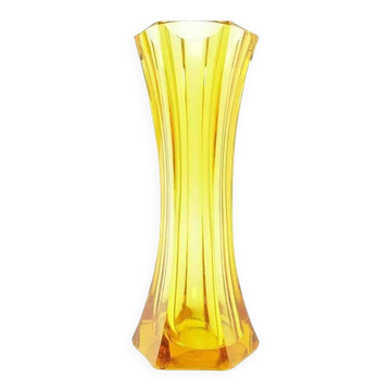 Vase Art Déco, cristal jaune, conçu par J. Hoffmann, Moser, République tchèque, années 1930.