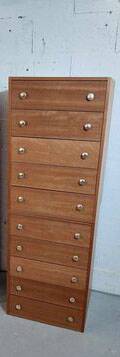 American walnut chest of drawers, 1980