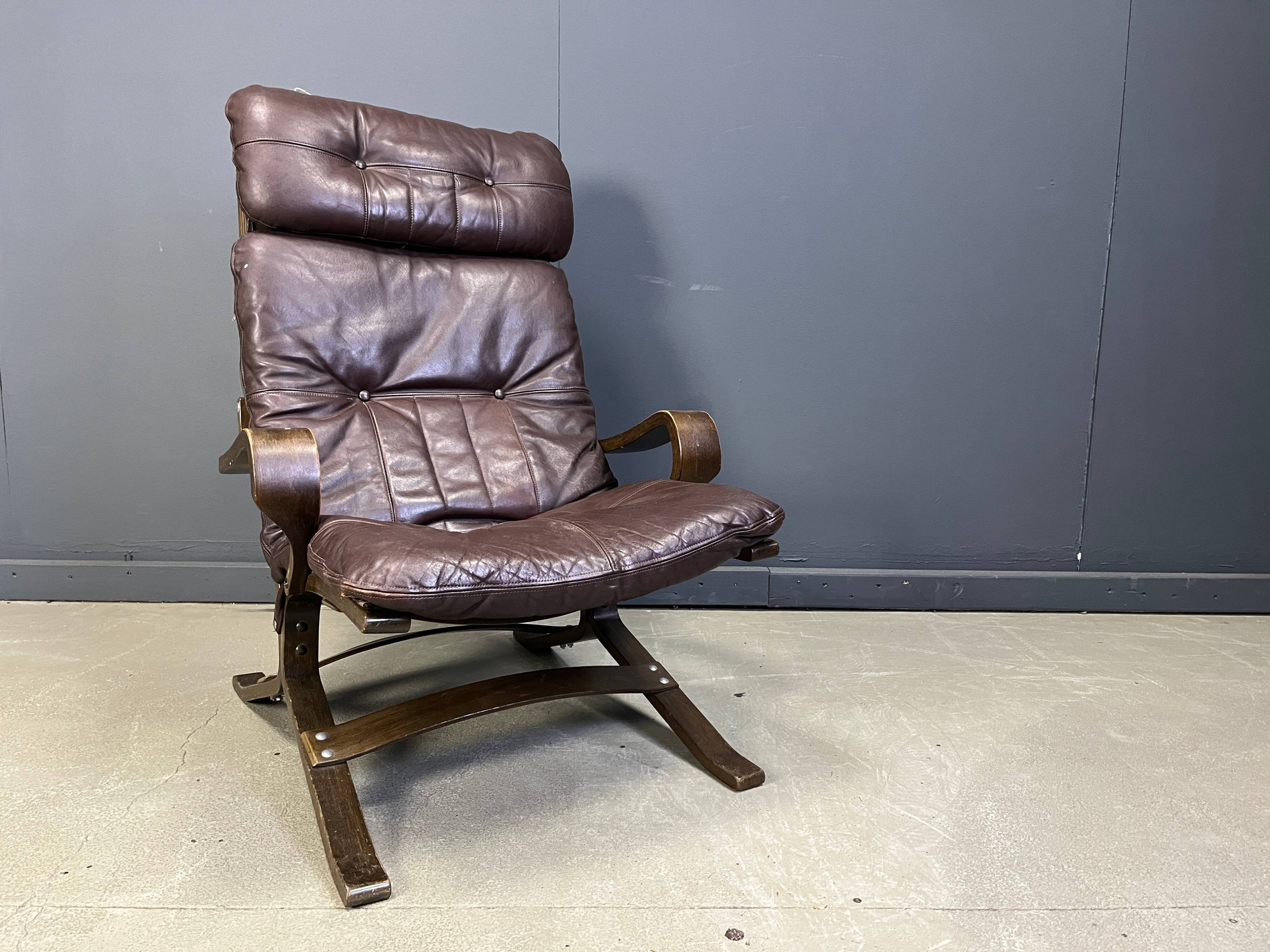 Vintage Scandinavian leather and bentwood armchair, 1970s