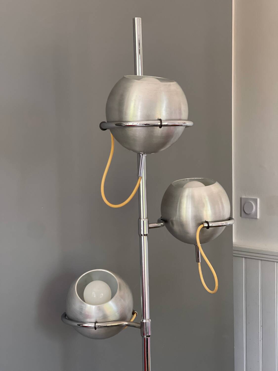 Monix eye ball floor lamp for Étienne Fermigier