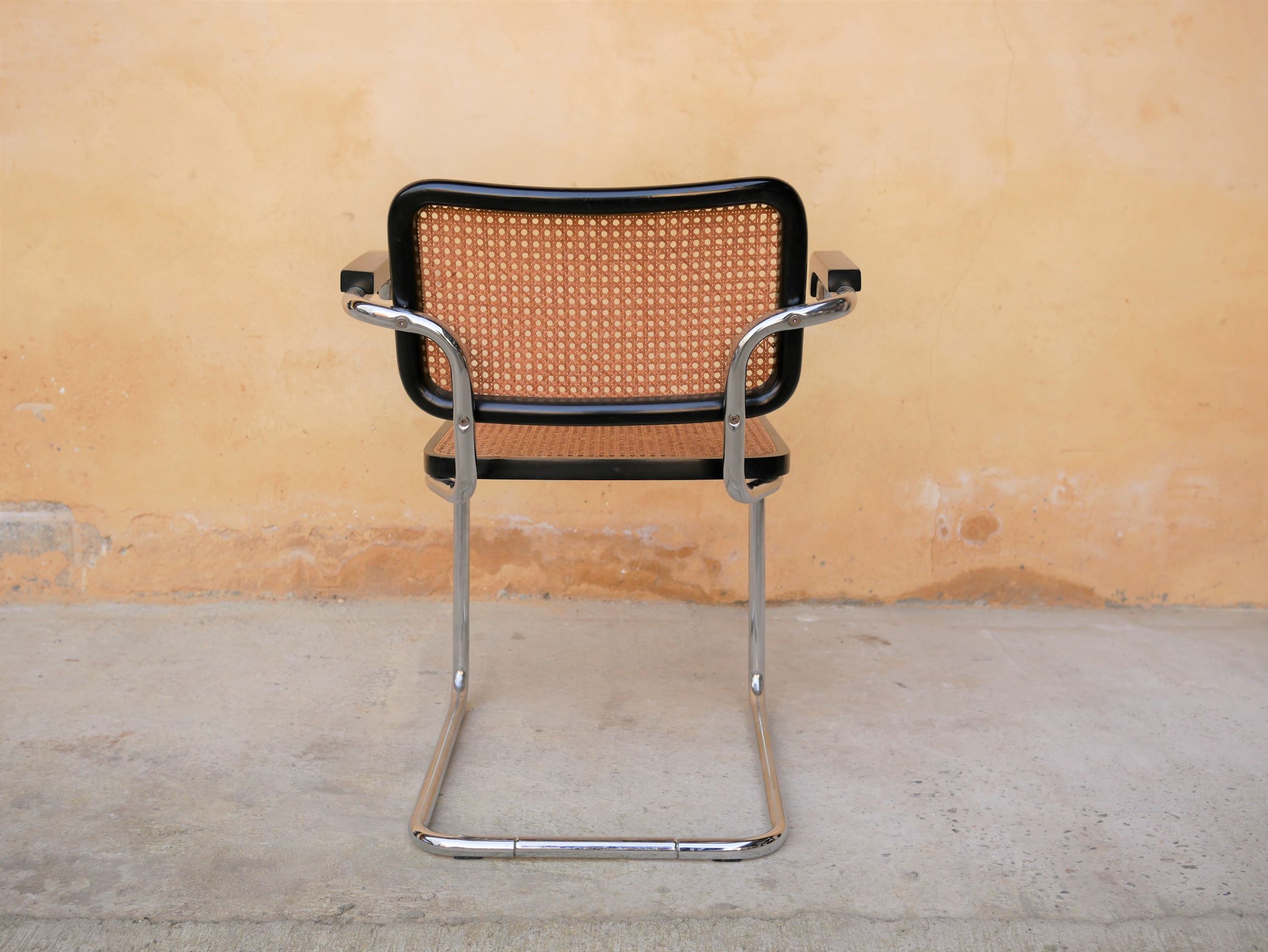 Fauteuil B64 par Marcel Breuer