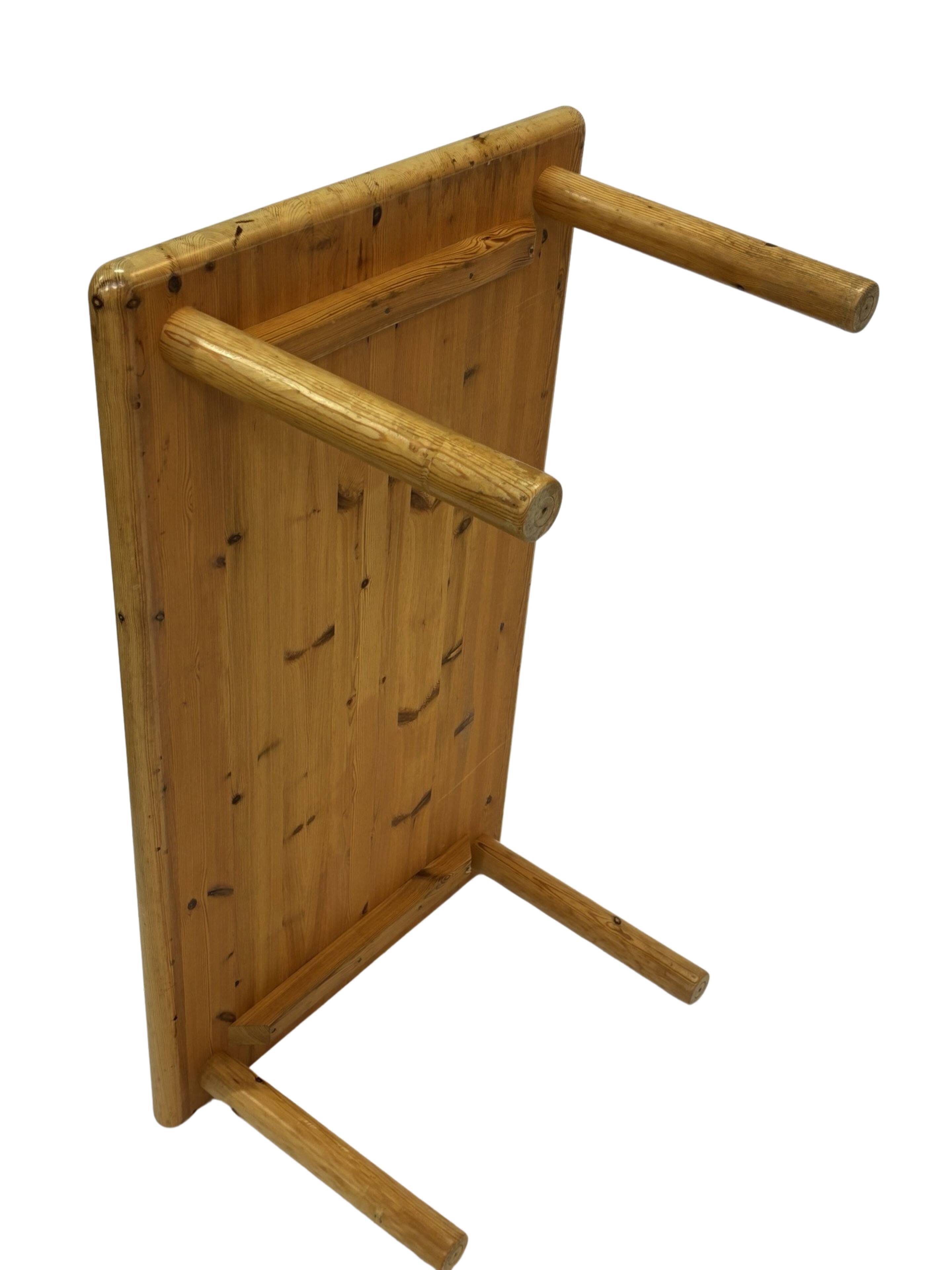 Vintage coffee table in pine 70s minimalist design