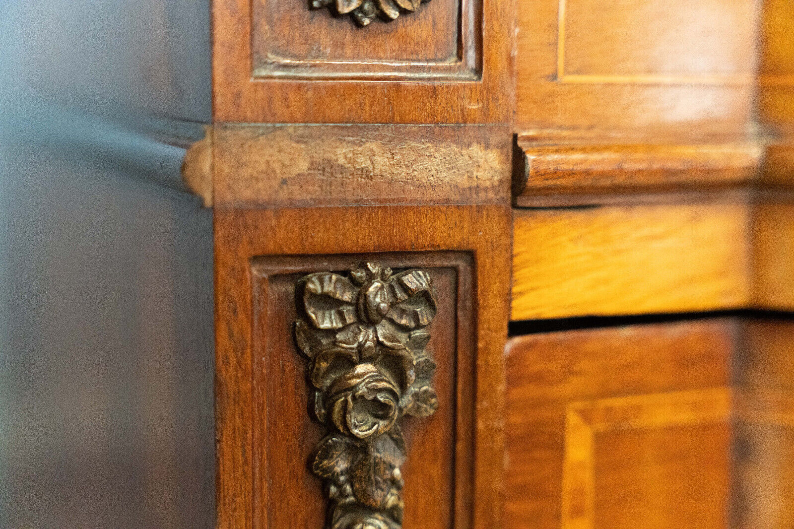 Chest of drawers 1900 Louis XVI style Marquetry 5 drawers
