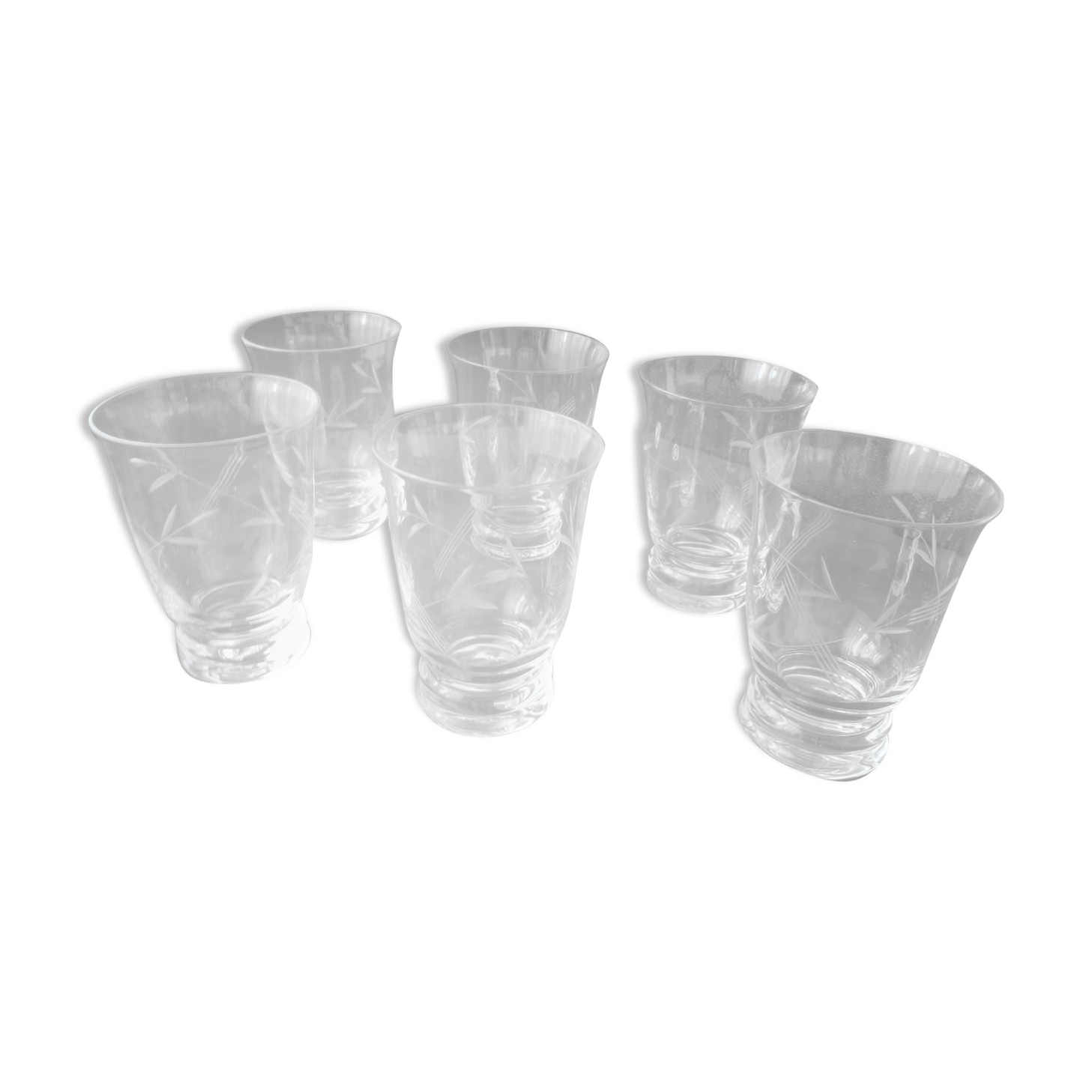 Set of 6 table glasses shaped vintage cup in engraved glass