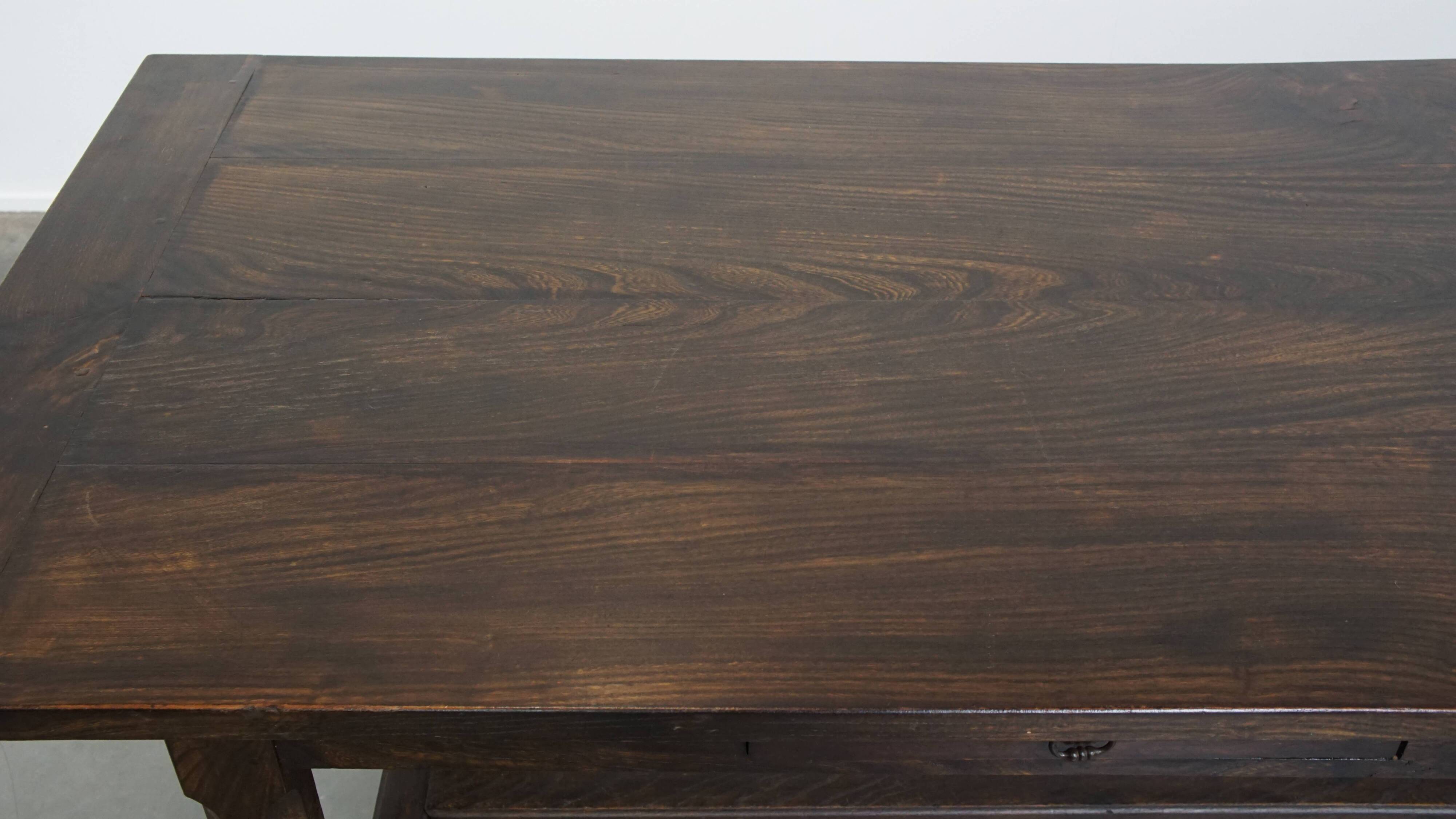 Long Antique English Elm Dining Table from the Early 19th Century