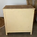 Chest of drawers fir tree