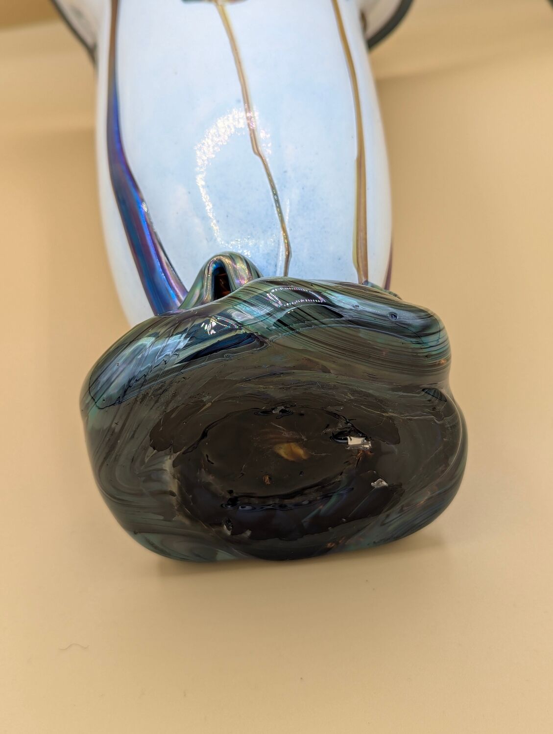 Biot vase blown by Jean Claude Novaro