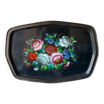 Metal tray