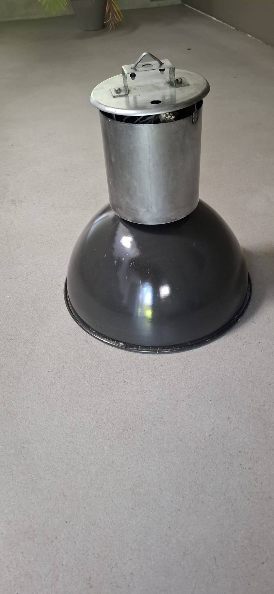 lampe industrielle