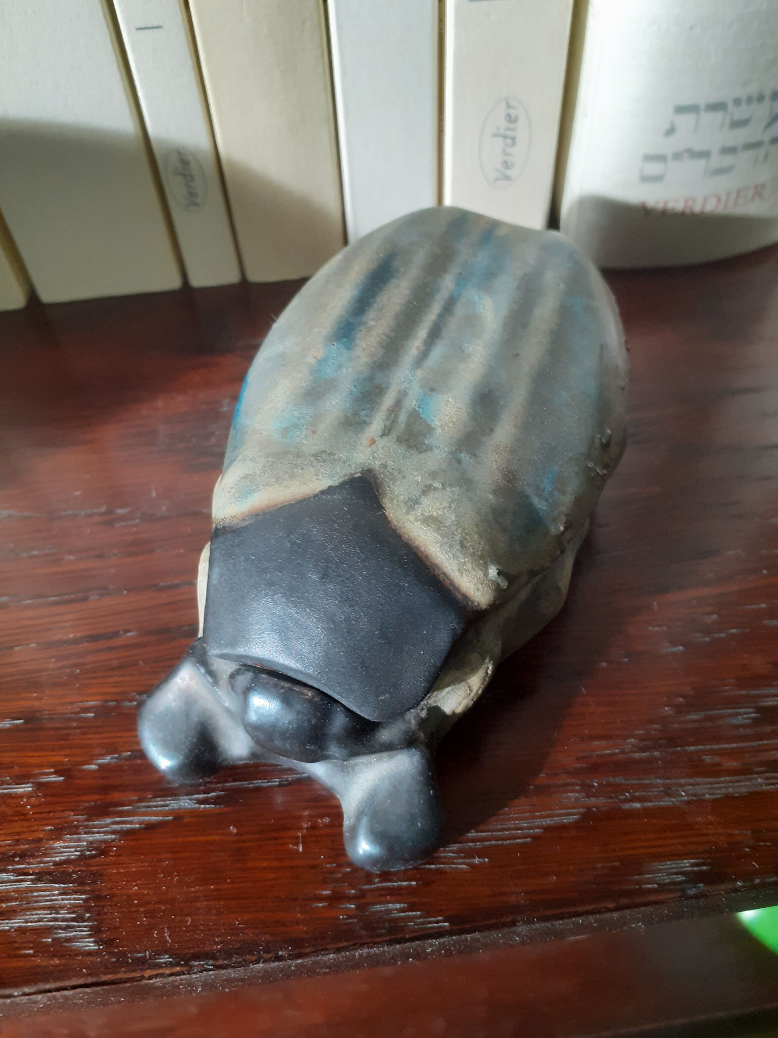 Pierrefonds sandstone beetle box