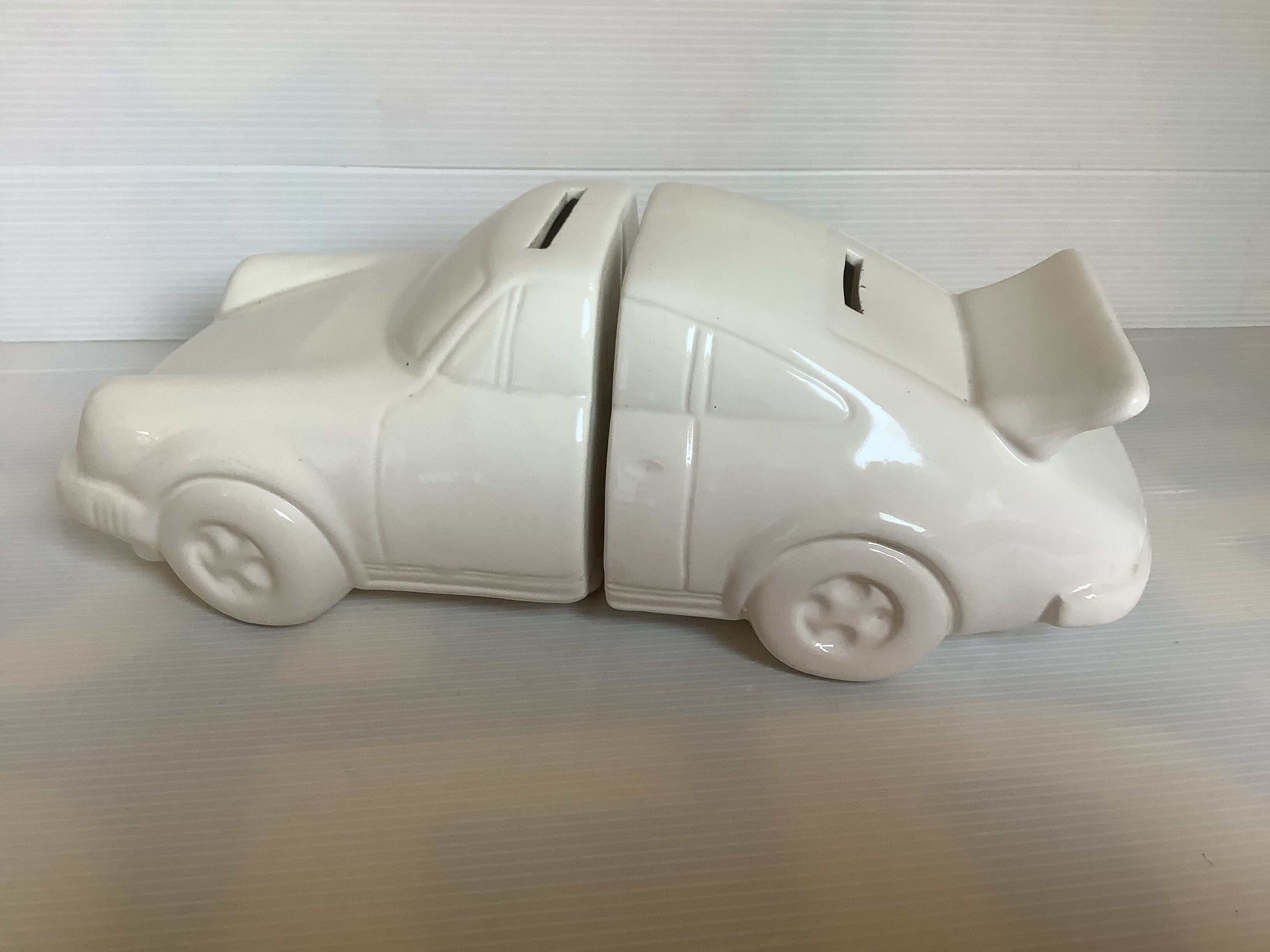 Greenhouse books car Porsche 911 piggy bank