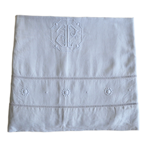 Drap en lin ancien brodé