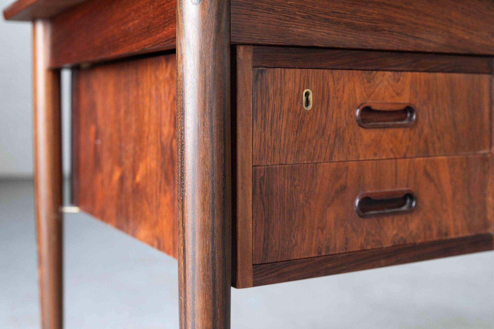 Writing desk designed by Arne Vodder