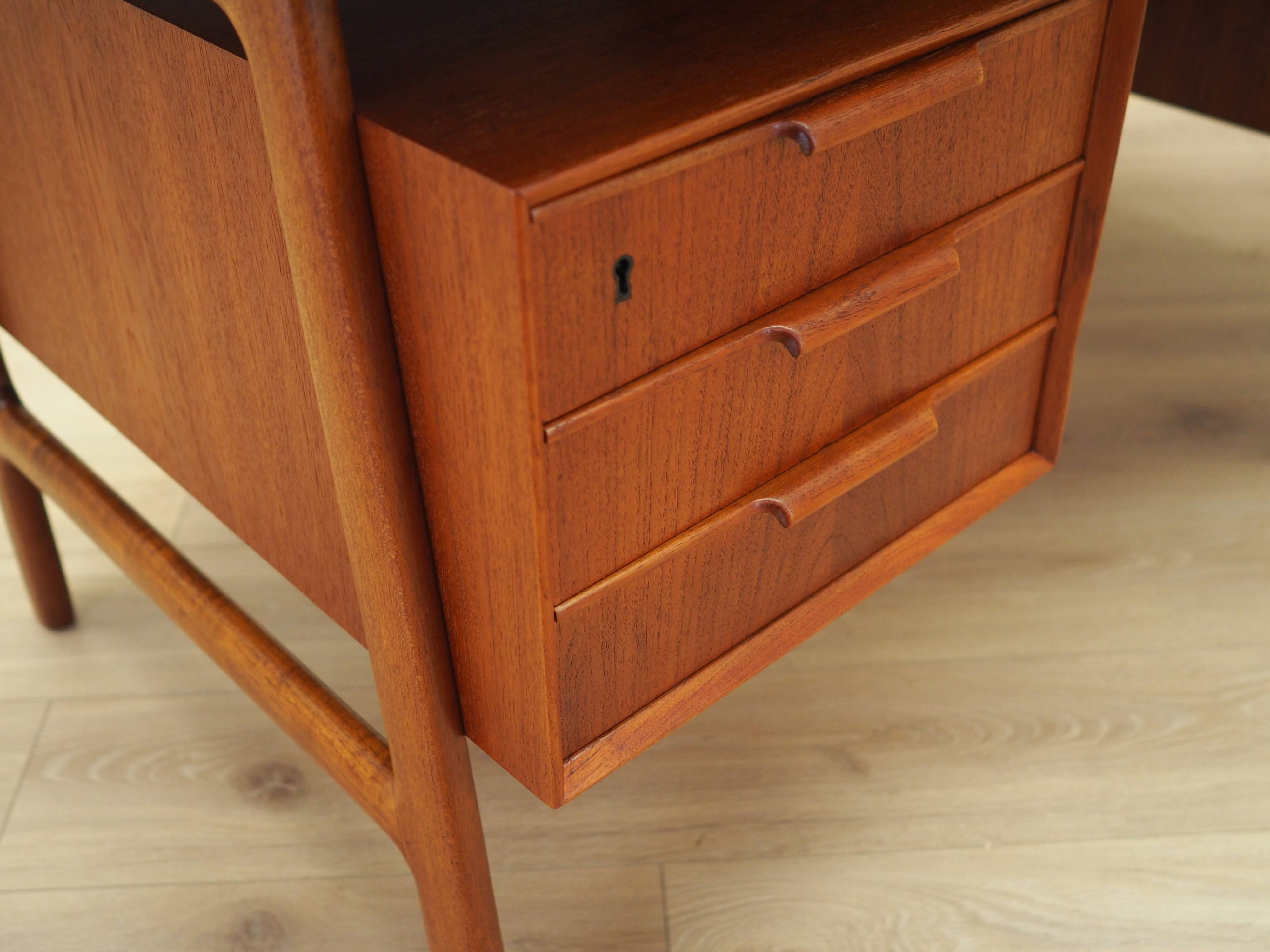 Bureau en teck, design danois, années 1970, fabrication : Omann Jun
