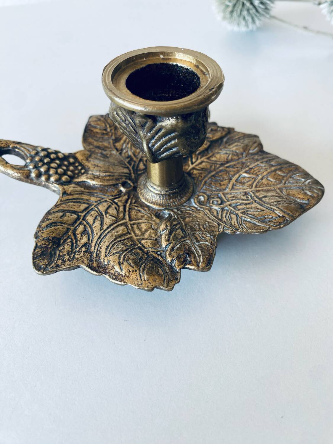 Cellar rat candle holder