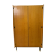 Armoire moderniste
