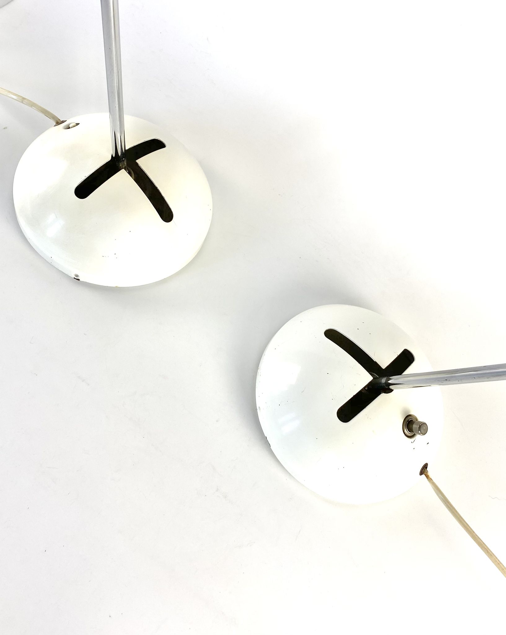 Robert Sonneman, pair of T395 Table Lamp for Luci Milan, 1972