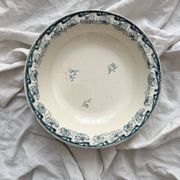 Round, hollow ironstone dish "Milan" Creil and Montereau