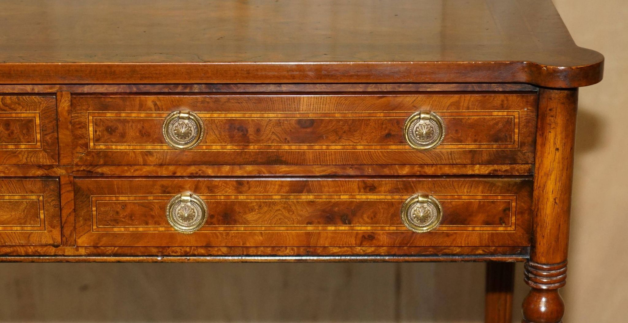Console en Orme Burr & Bois Satiné restaurée, vers 1920