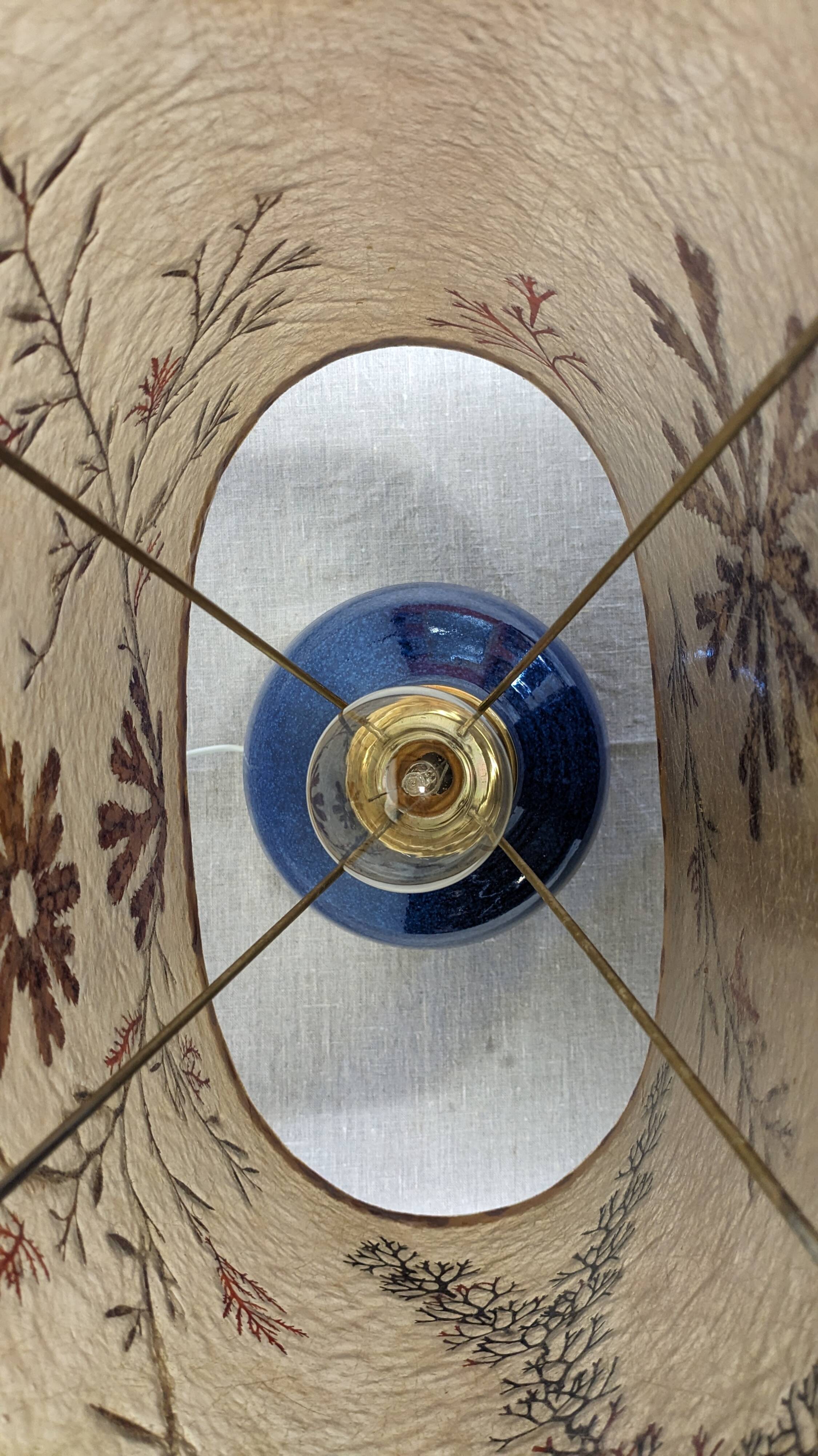 Lampe en grès émaillé bleu indigo et résine vers 1960
