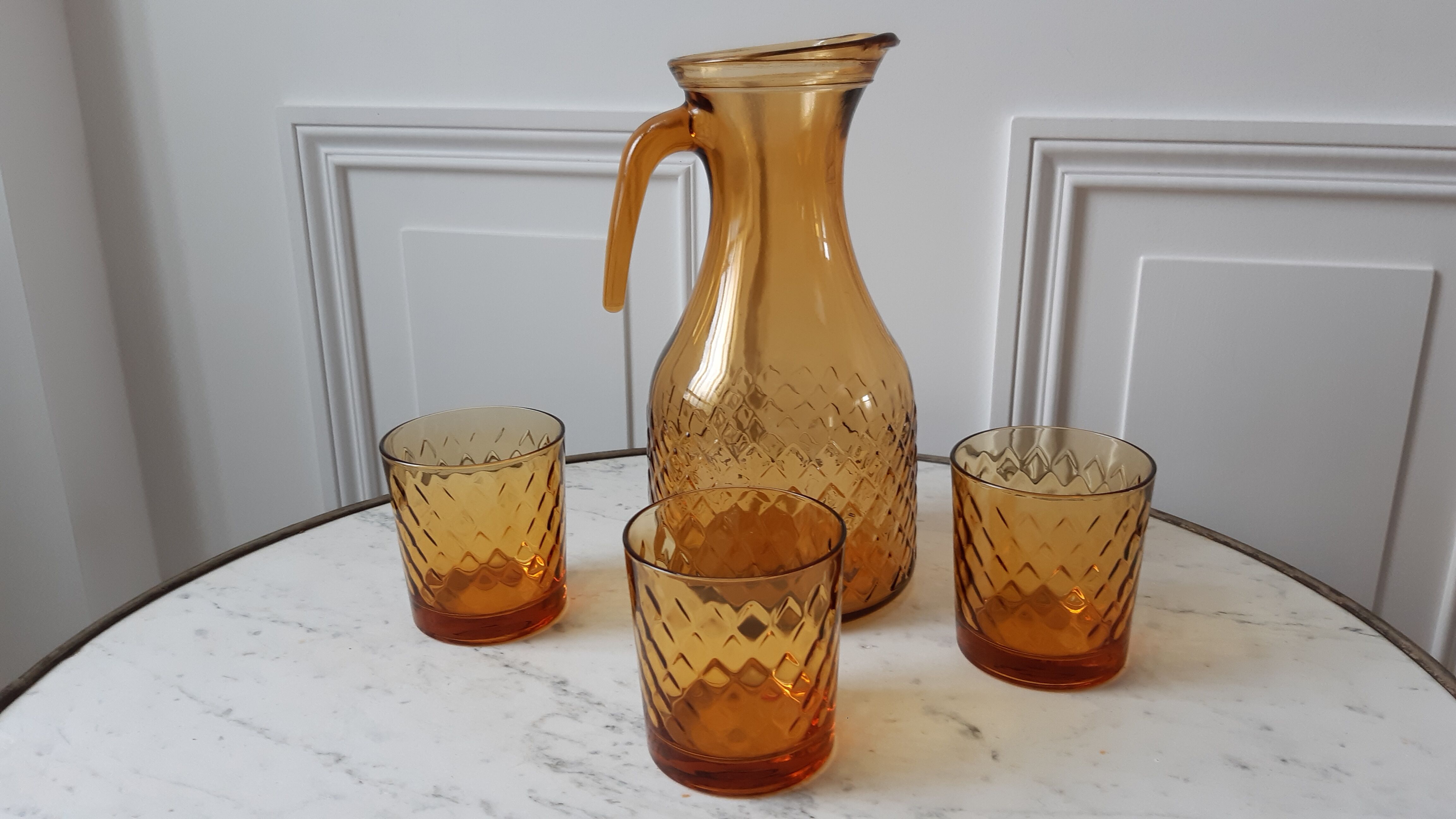 Set of carafe and 3 amber whisky glasses 70s