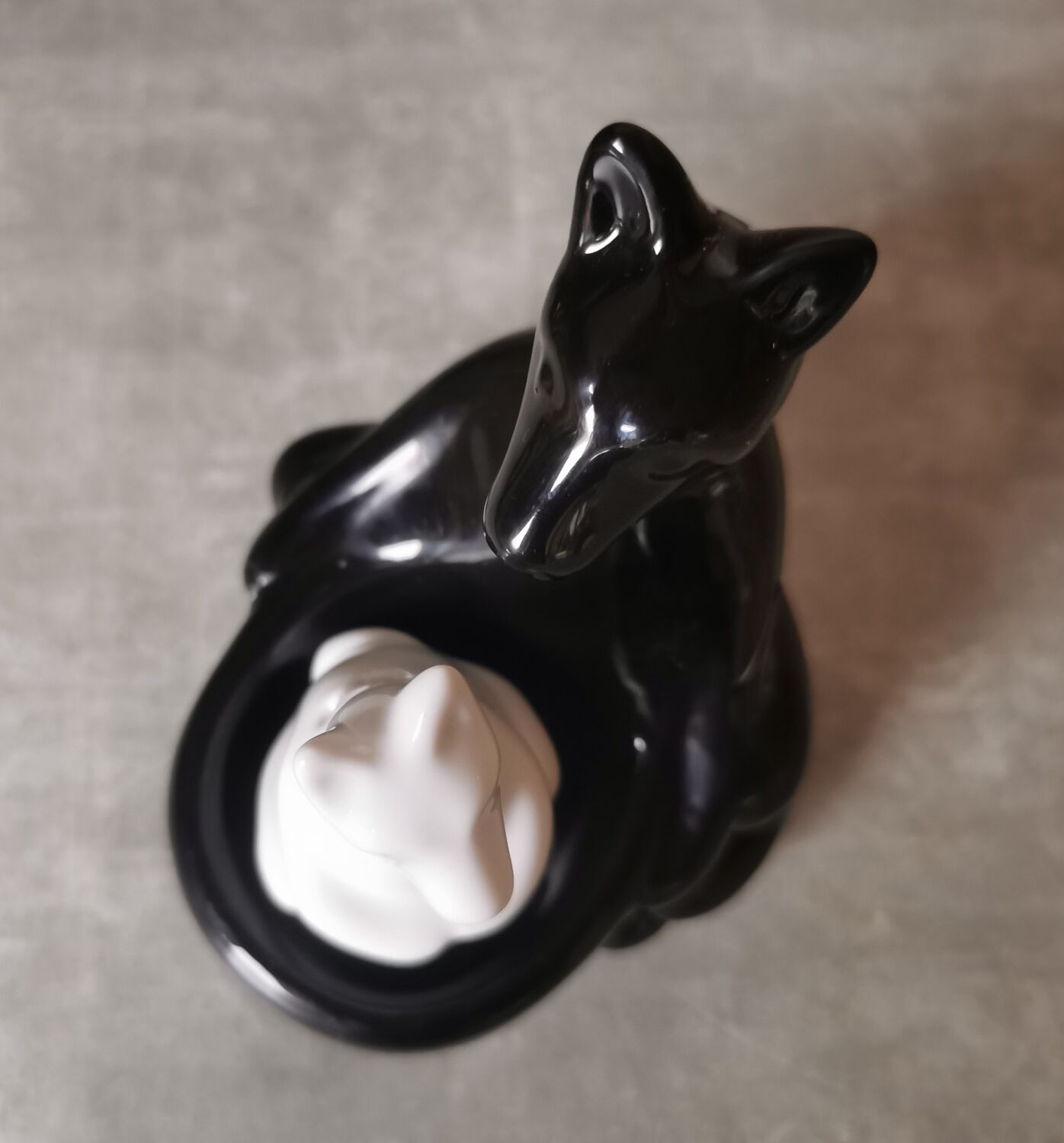 Pepper shaker kangaroo ceramic