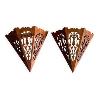 Paire d’appliques murales en bois