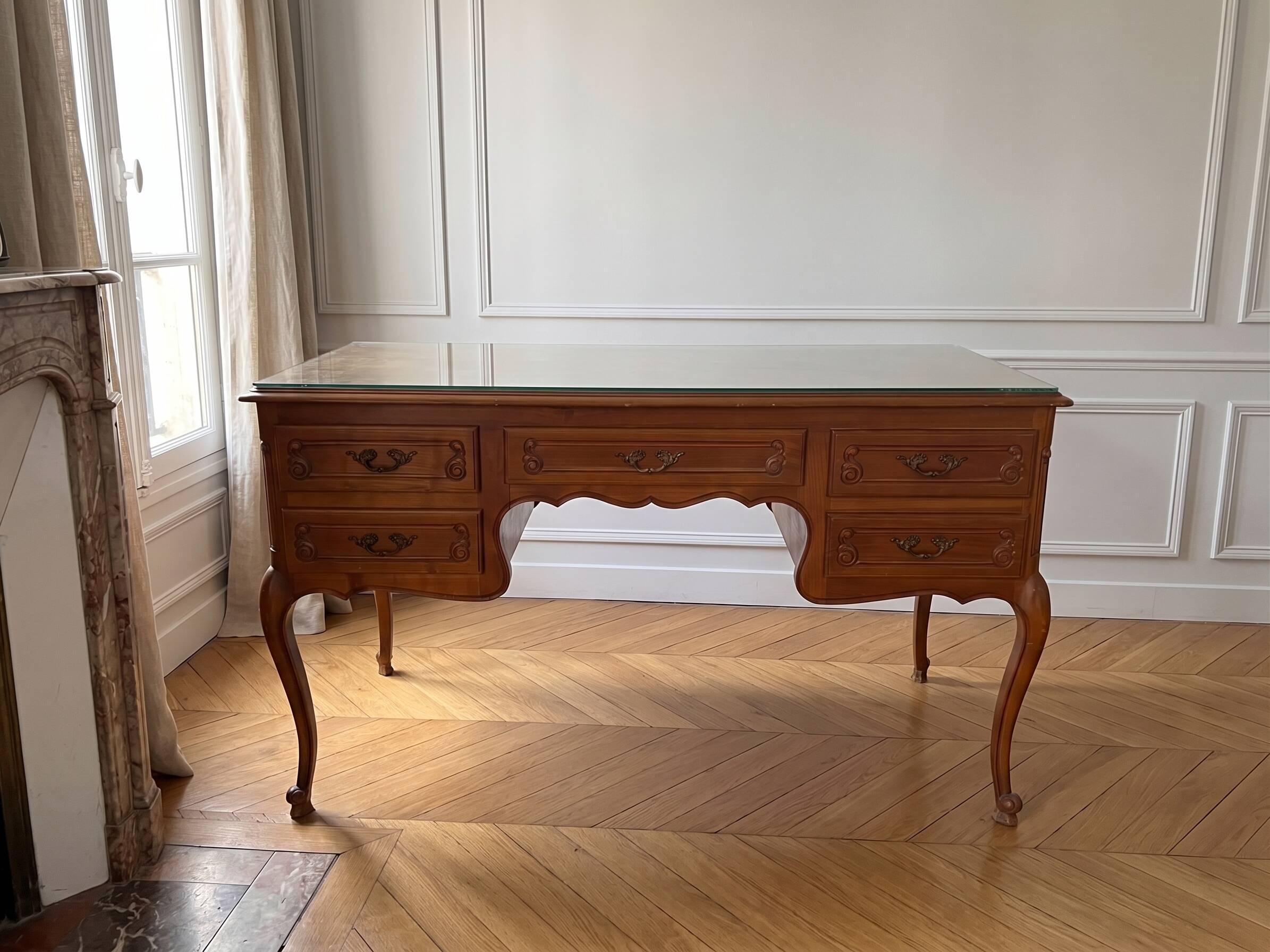 Louis XV desk