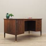 Bureau en noyer, design danois, années 1970, production: Danemark