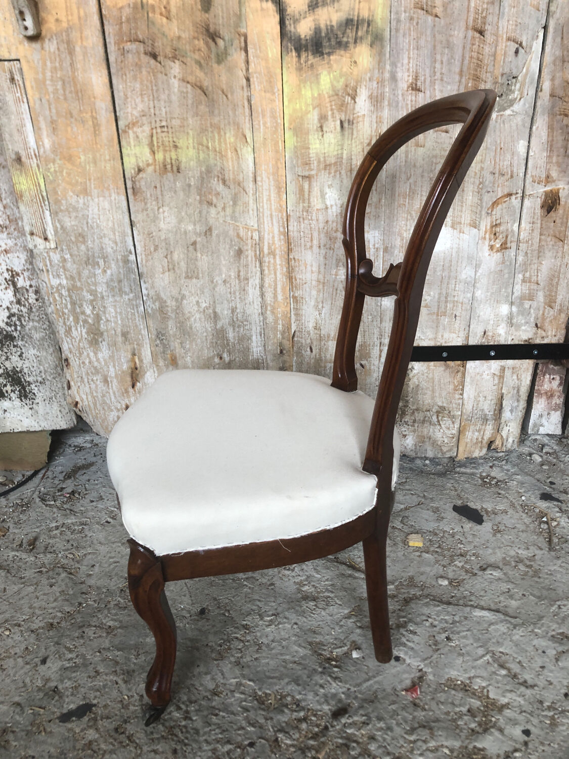 Louis XV style chair in cherry wood and fabric