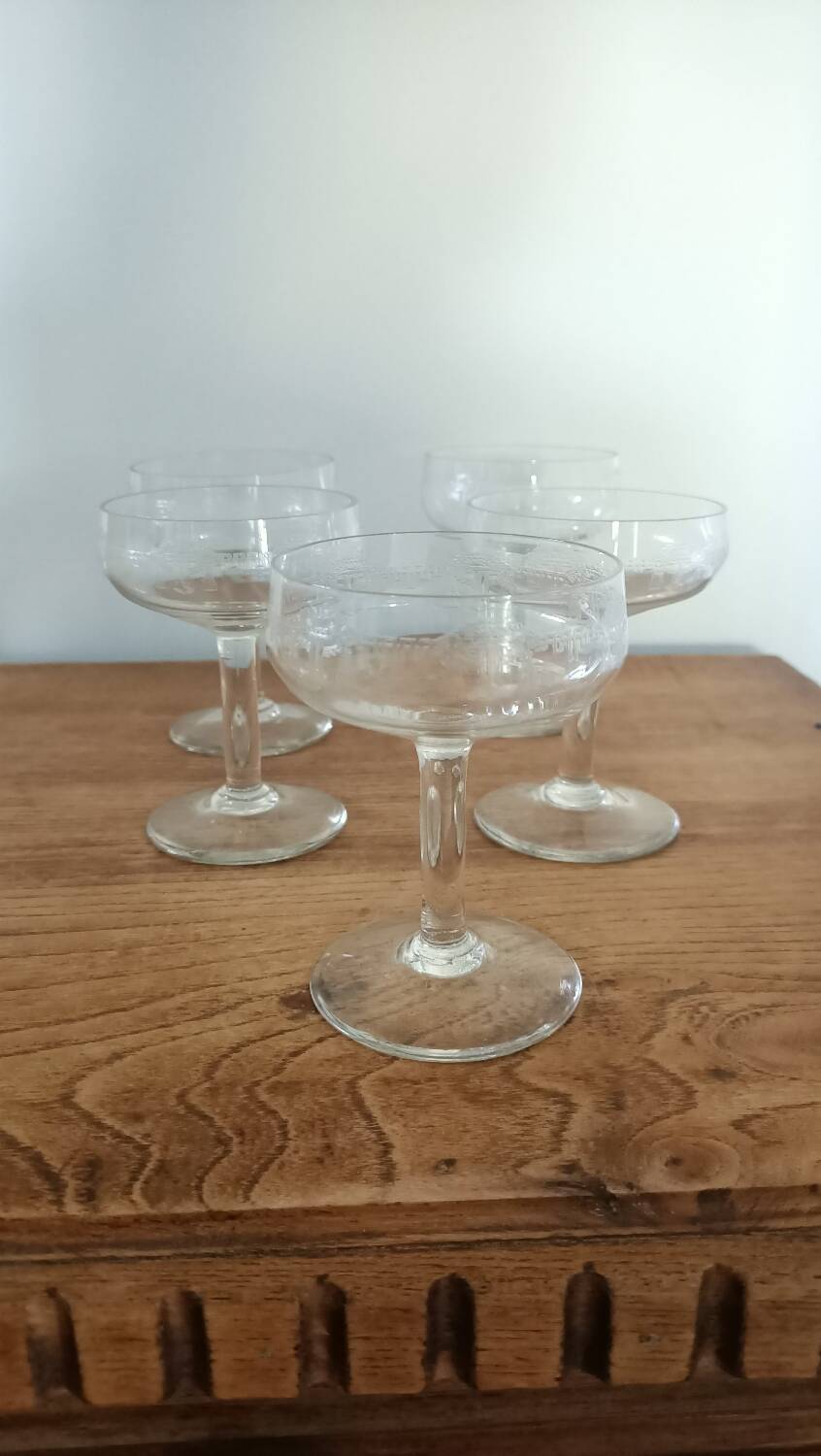 5 guilloche champagne glasses from the 1920s