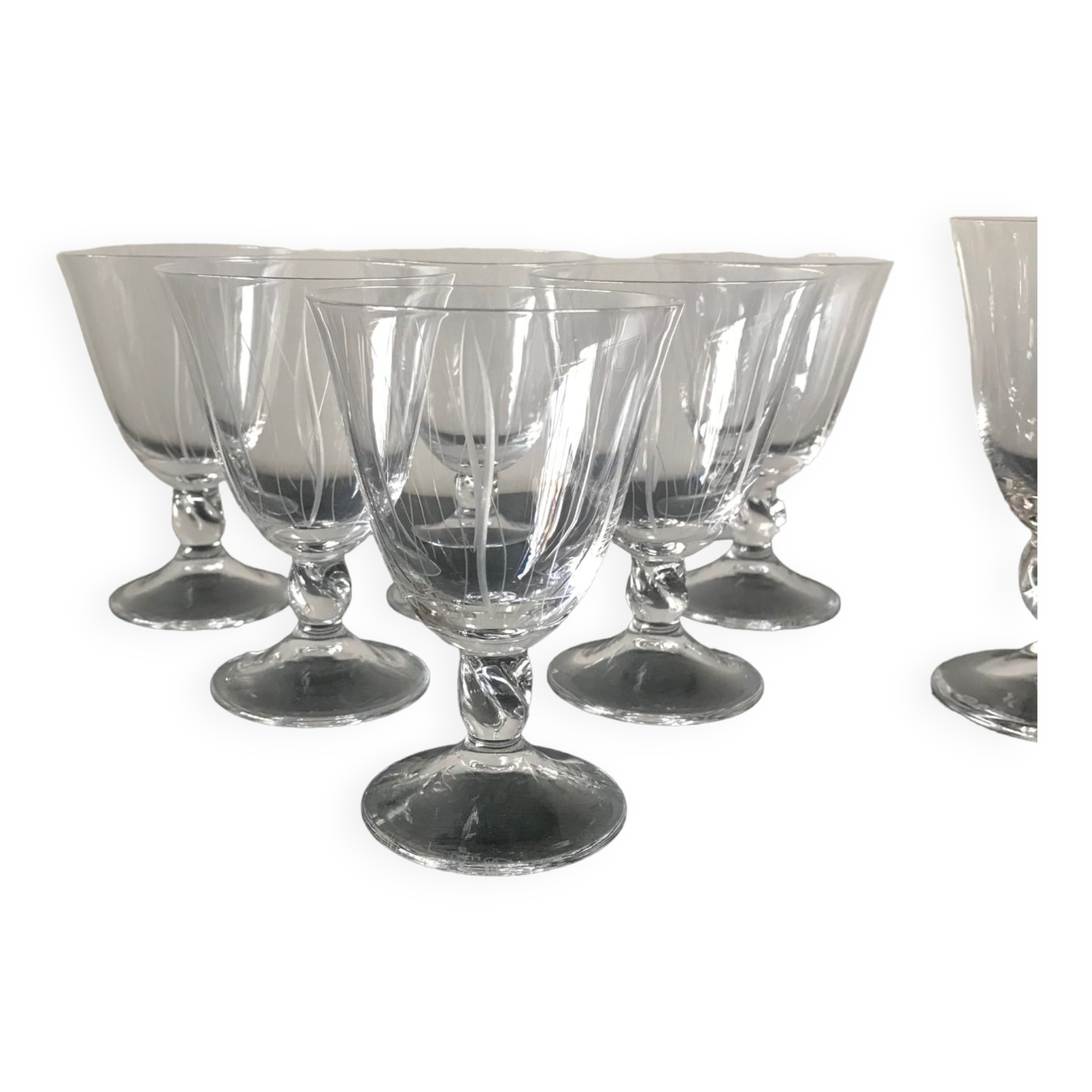 6 daum wine glasses