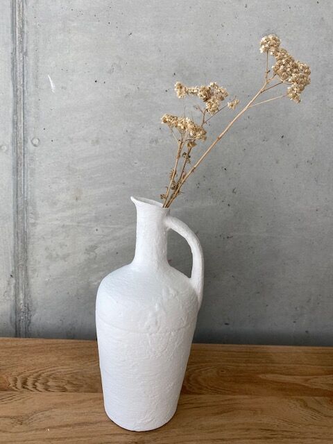 Set of 3 sandstone vases