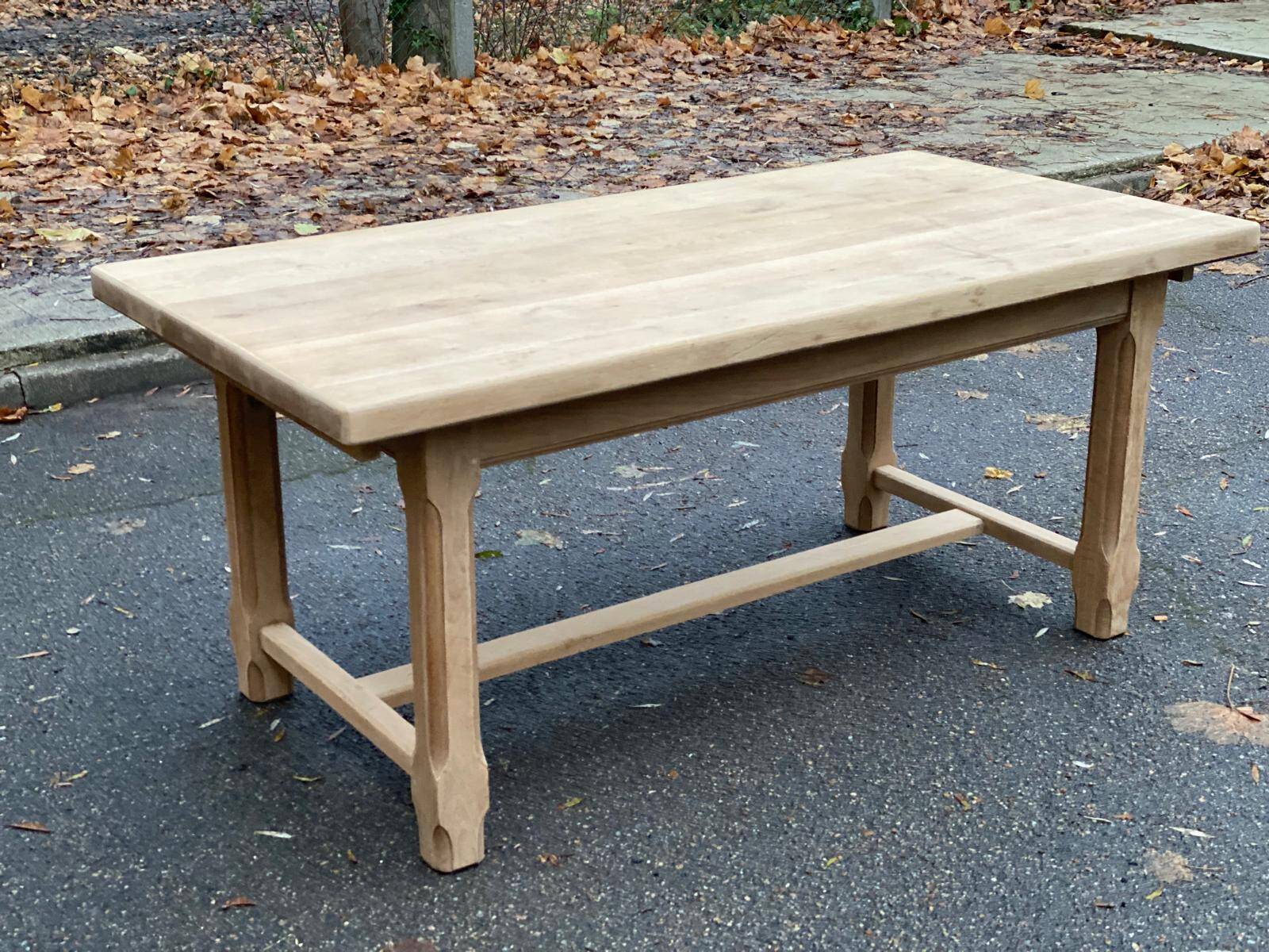Extendable farmhouse dining table restored in solid oak, 19th century, 180-280cm