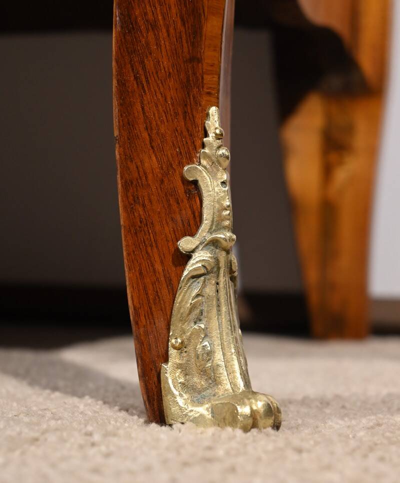 Rosewood and Mahogany chest of drawers, Louis XV / Louis XVI Transition style – Late 19th century