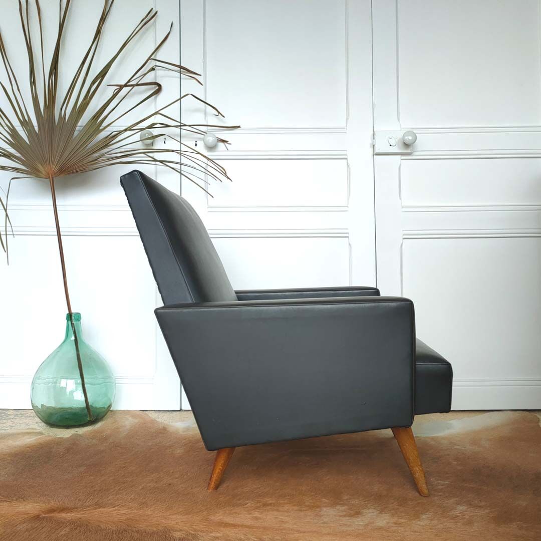 Black skai chair