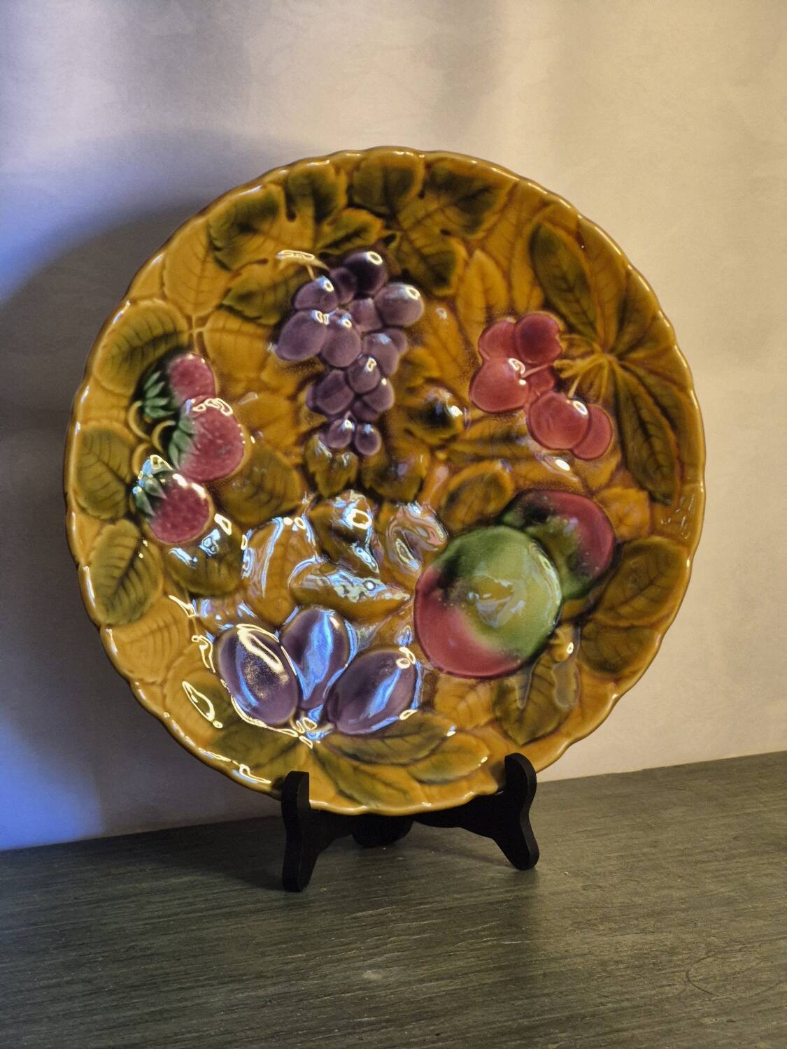 Sarreguemine slip dish