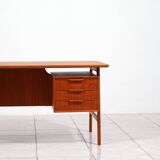 Teak writing desk „No. 75“ by Gunni Omann for Omann Jun Møbelfabrik