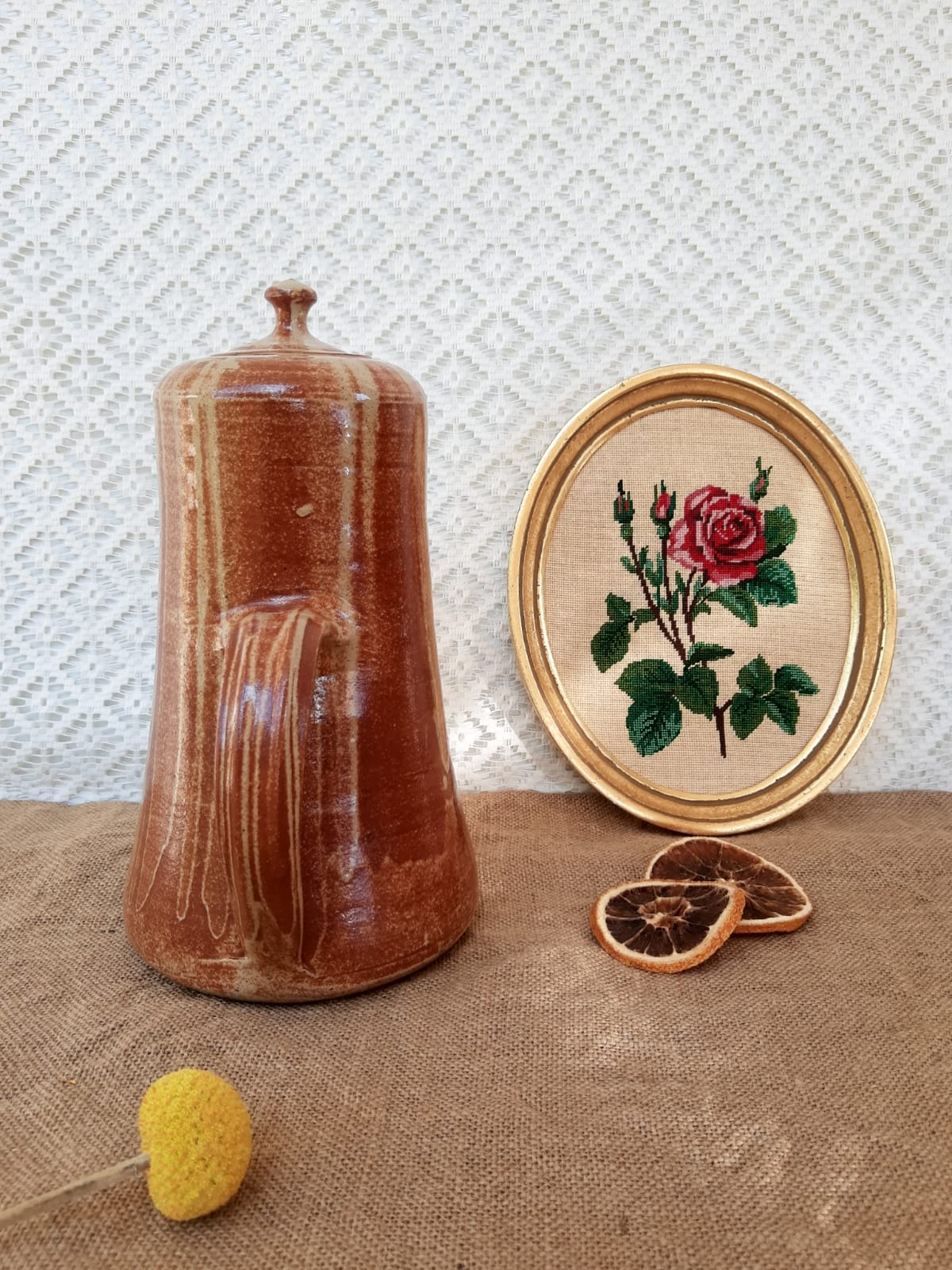 Cafetière, carafe en grès signée