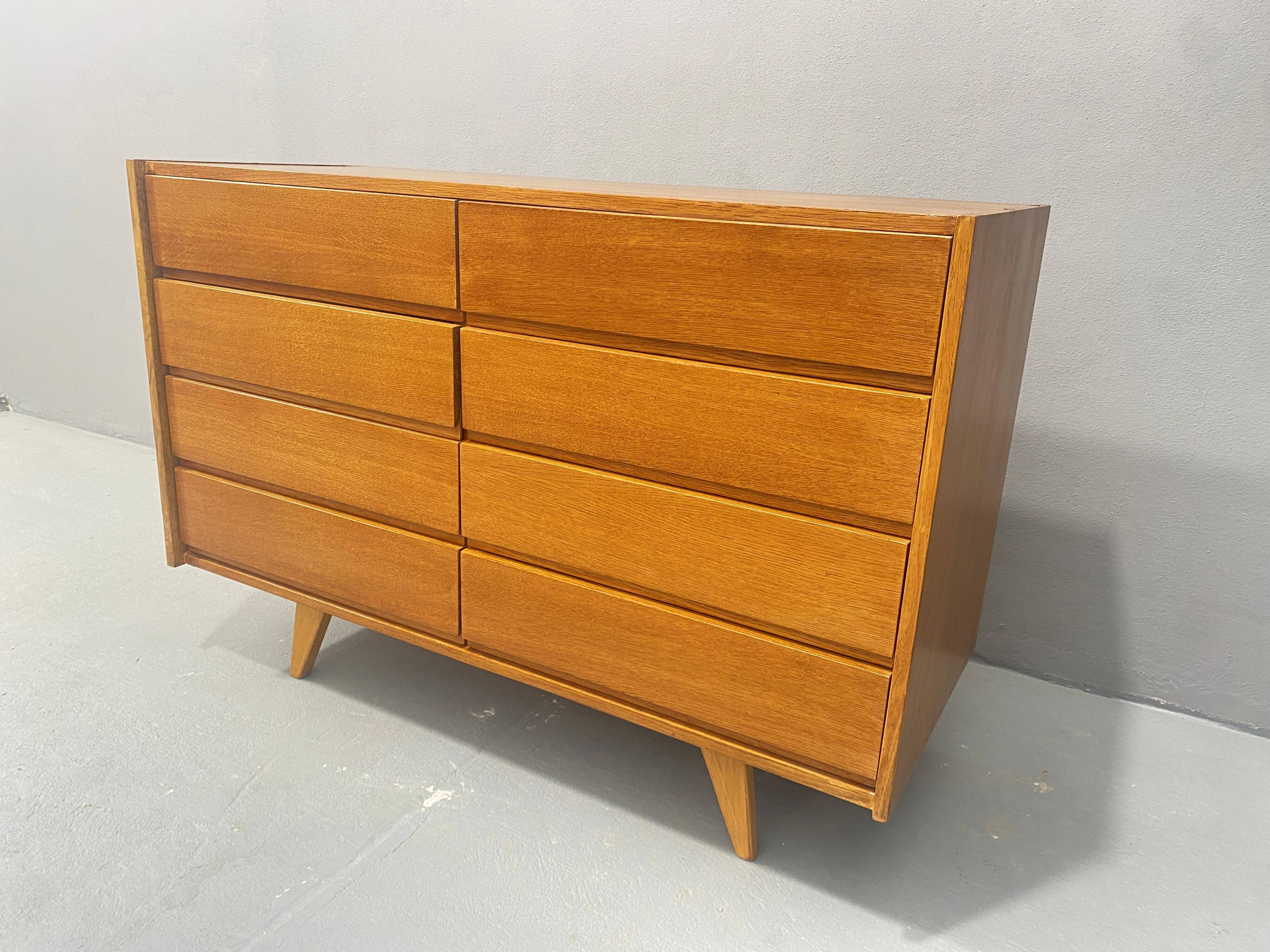 Commode du milieu du siècle n° U-453 de Jiri Jiroutek, Tchécoslovaquie, années 1960