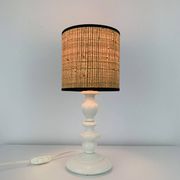 Lampe en bois tourné blanc, abat-jour en rotin, années 60