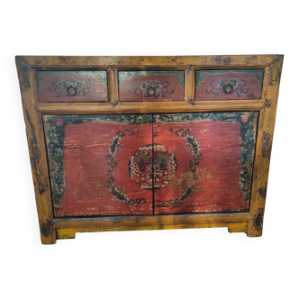 Antique Chinese buffet