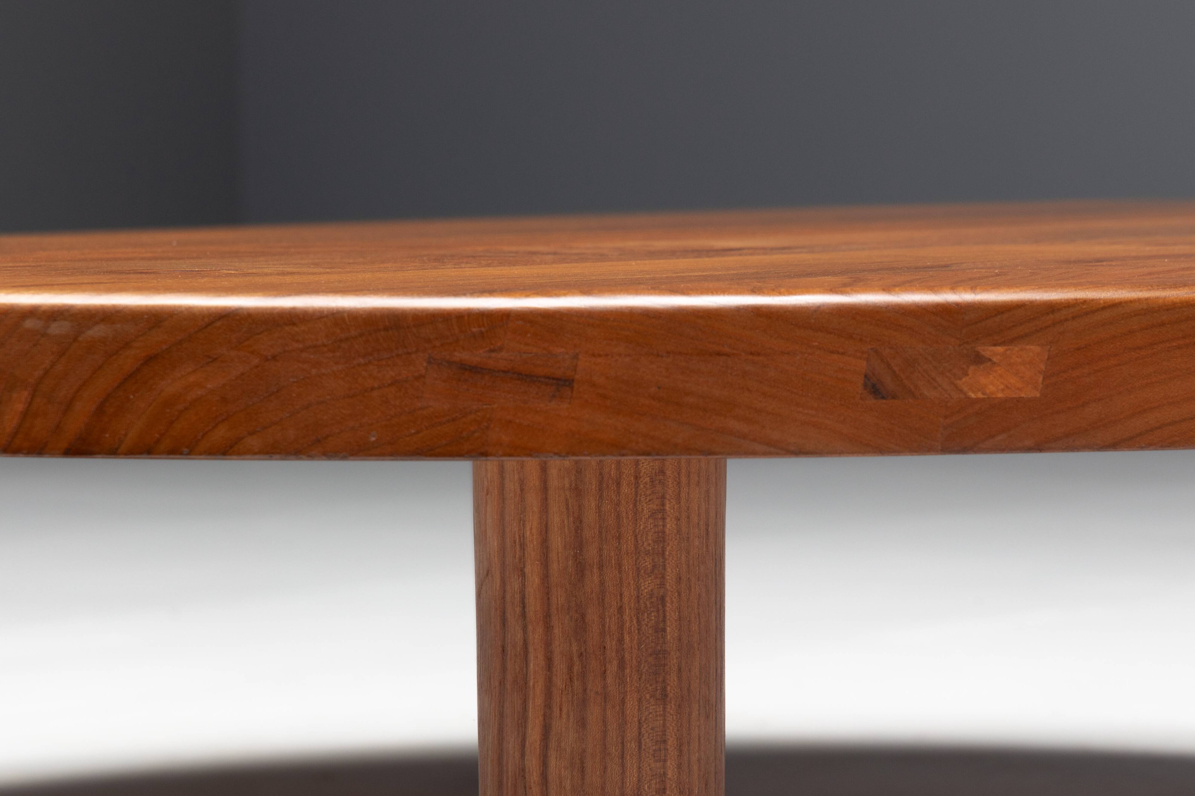 Table basse T02P de Pierre Chapo, France, années 1960