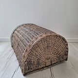 Wicker laundry basket
