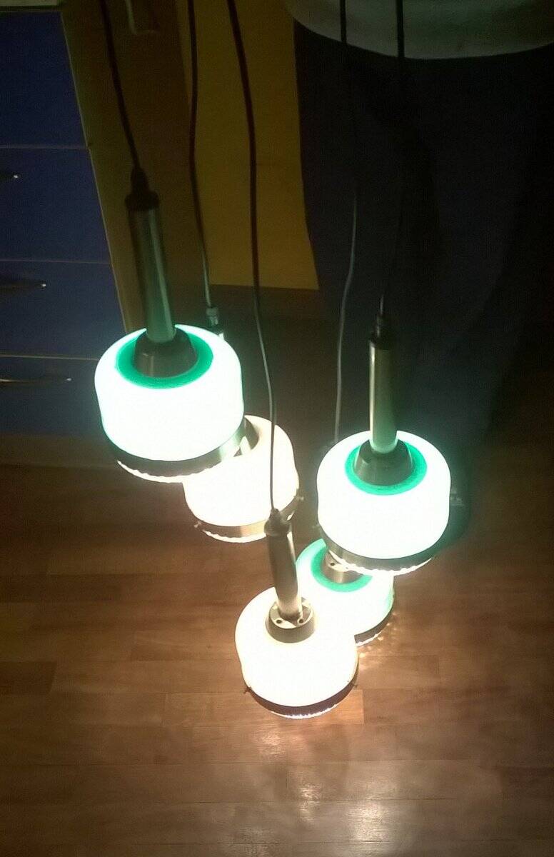 Suspension en verre de Murano vert et blanc de Vistosi Italie 1960