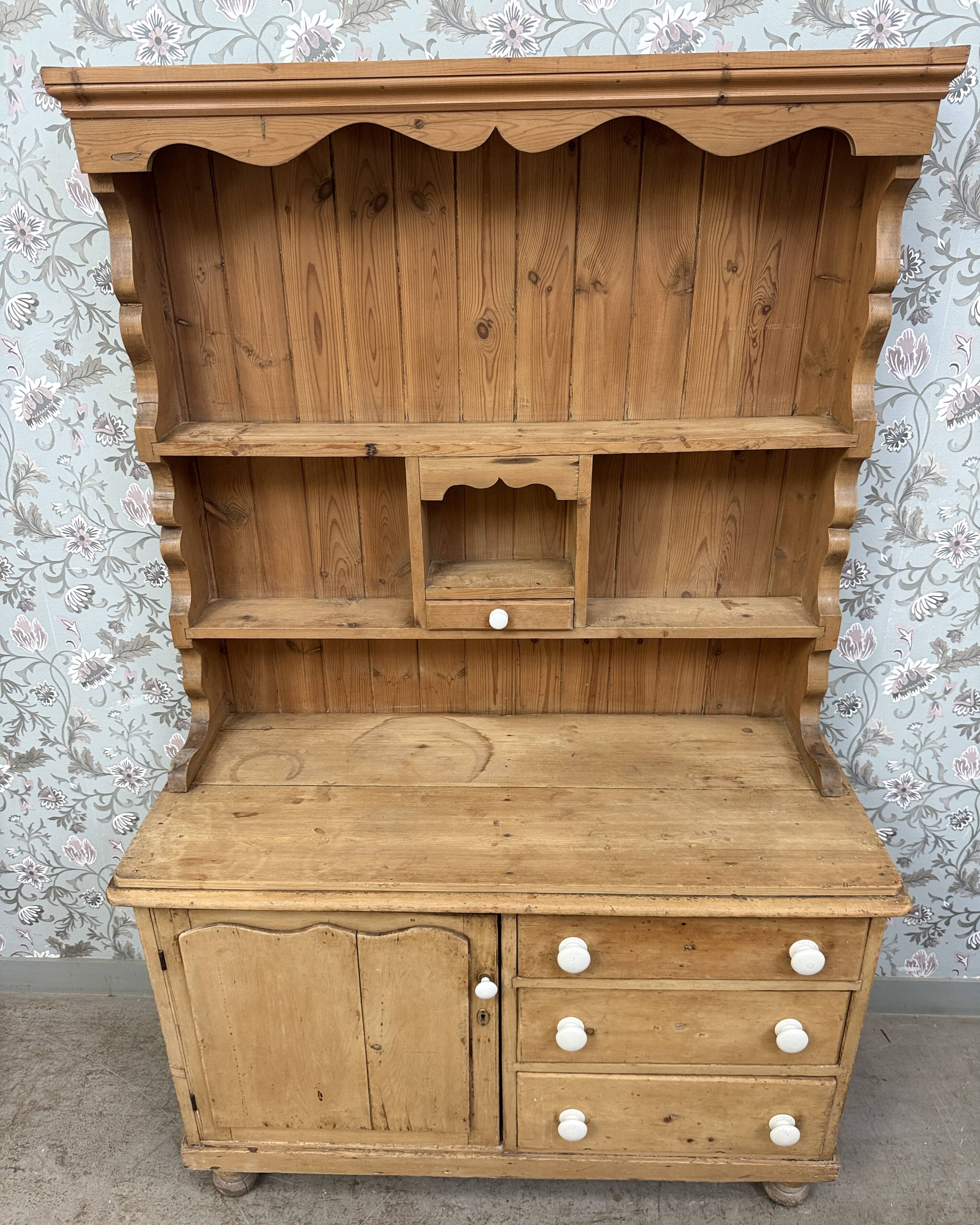 Antique English two-body buffet in solid pine (renovated)
