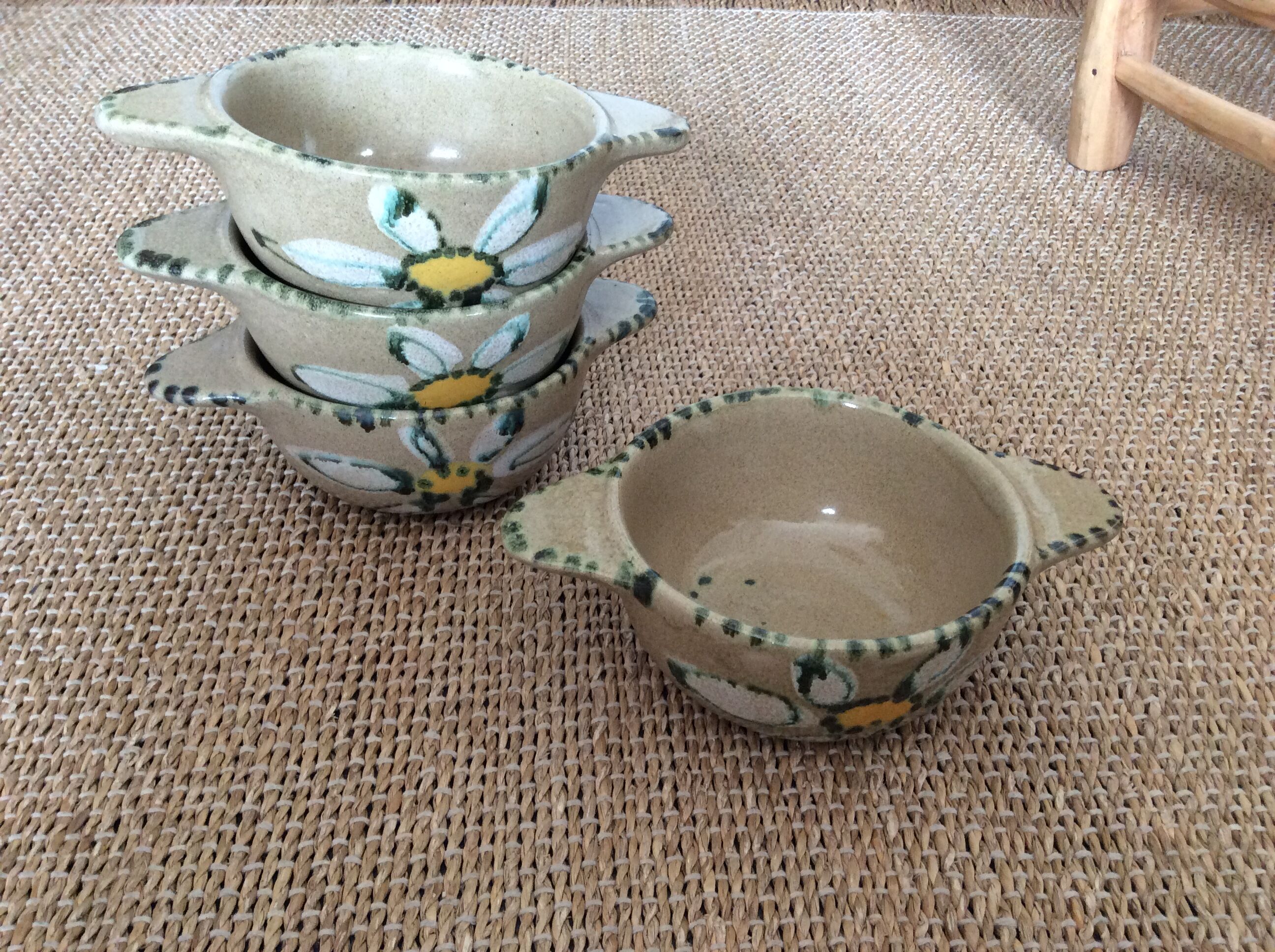 4 glazed terracotta bowls