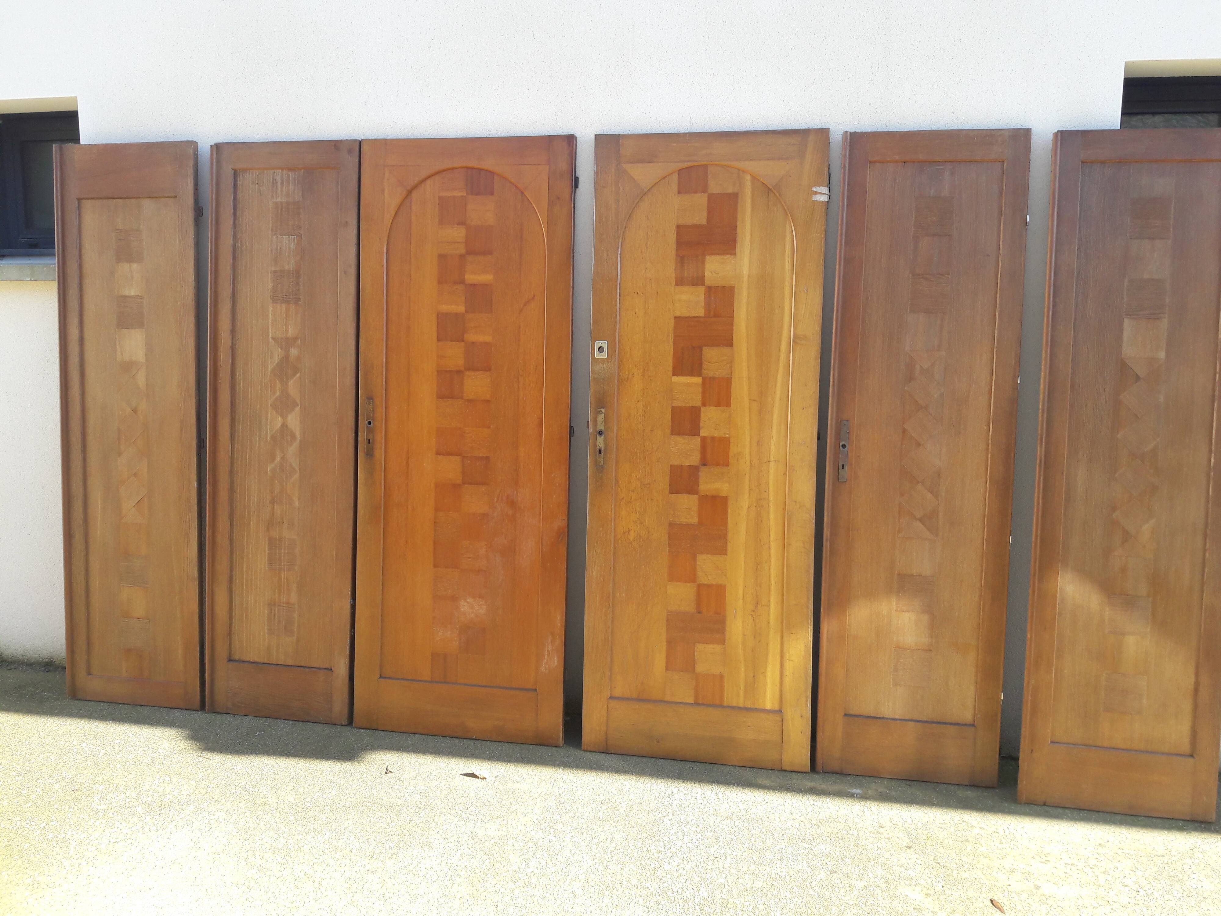 Lot de portes de placard