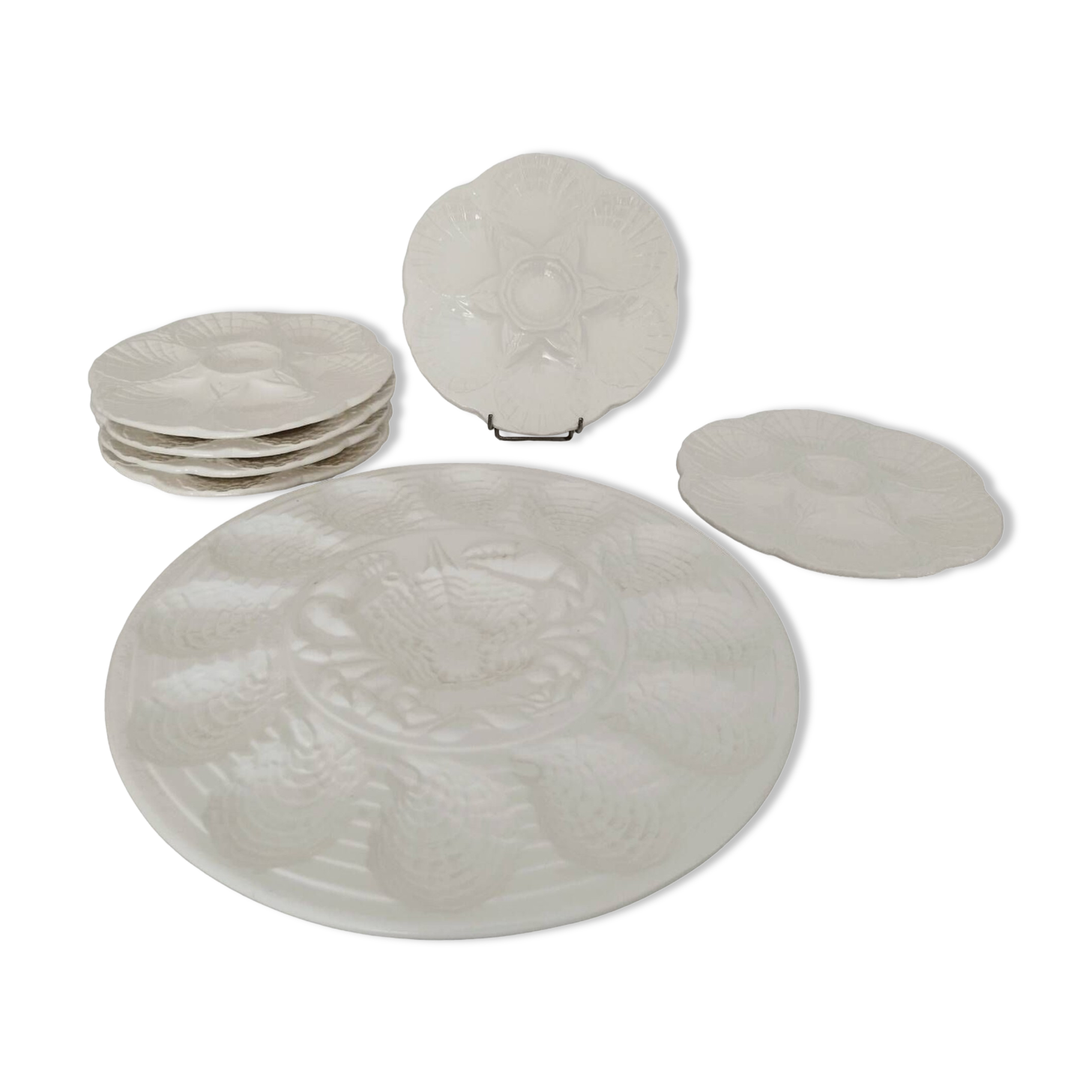 Oyster service dish and 6 plates barbotine earthenware sarreguemines ecru vintage